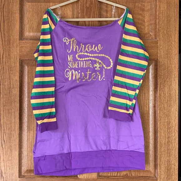 Amscan Tops - 5/$15 NIB Mardi Gras Tunic Purple with Striped Sleeves Novelty Costume OS